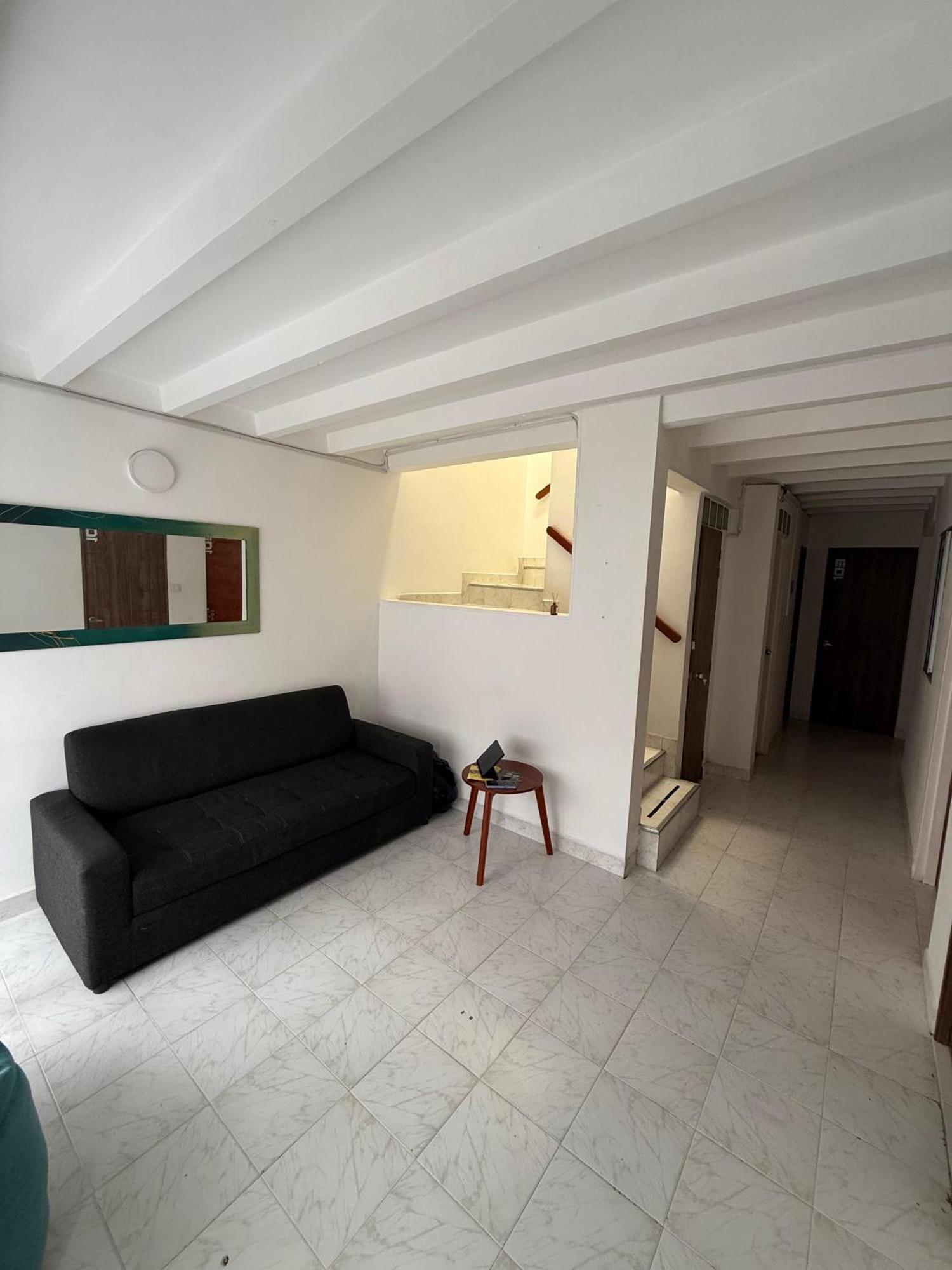 Road Living Home ميديلين المظهر الخارجي الصورة