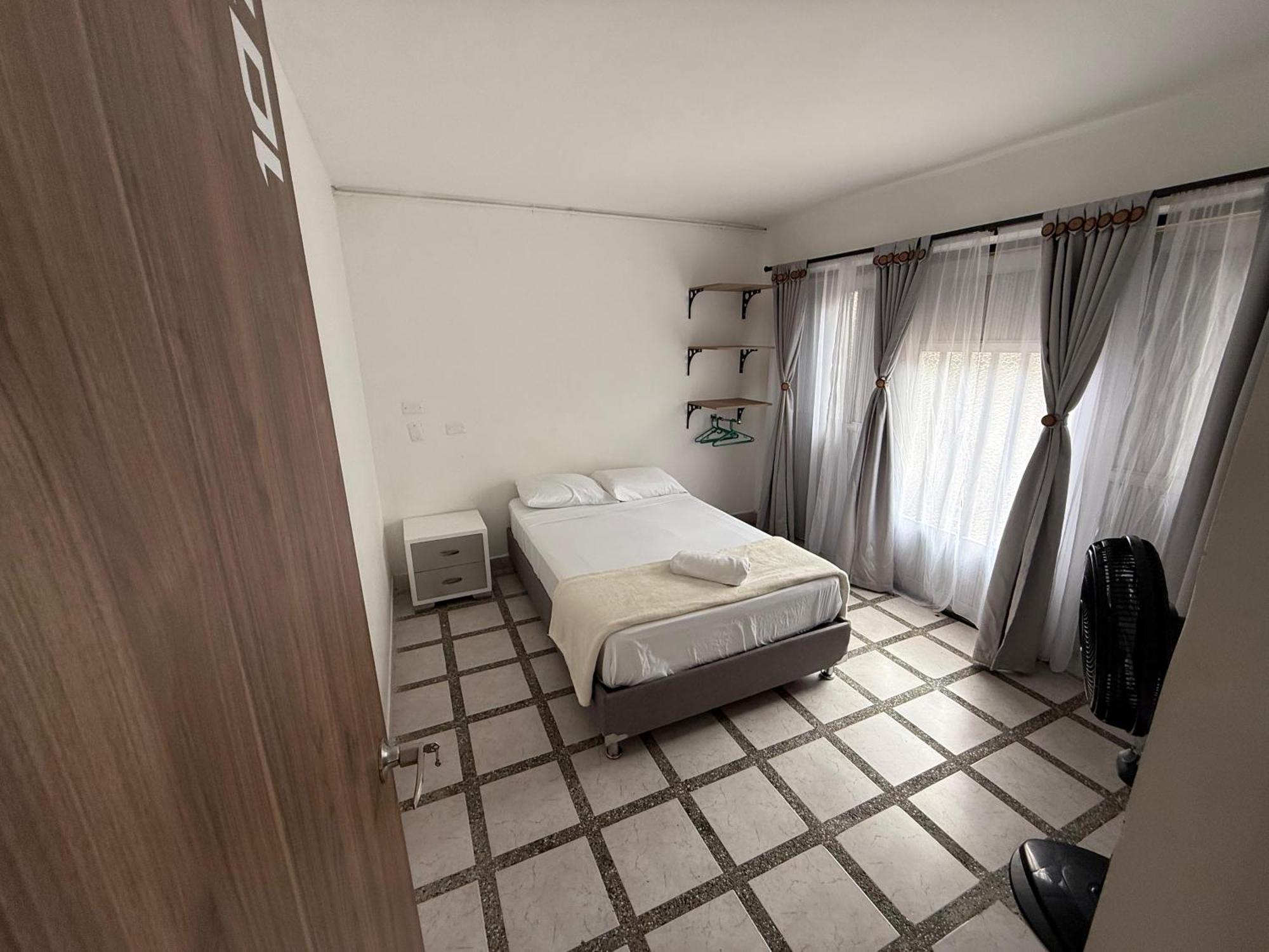 Road Living Home ميديلين المظهر الخارجي الصورة
