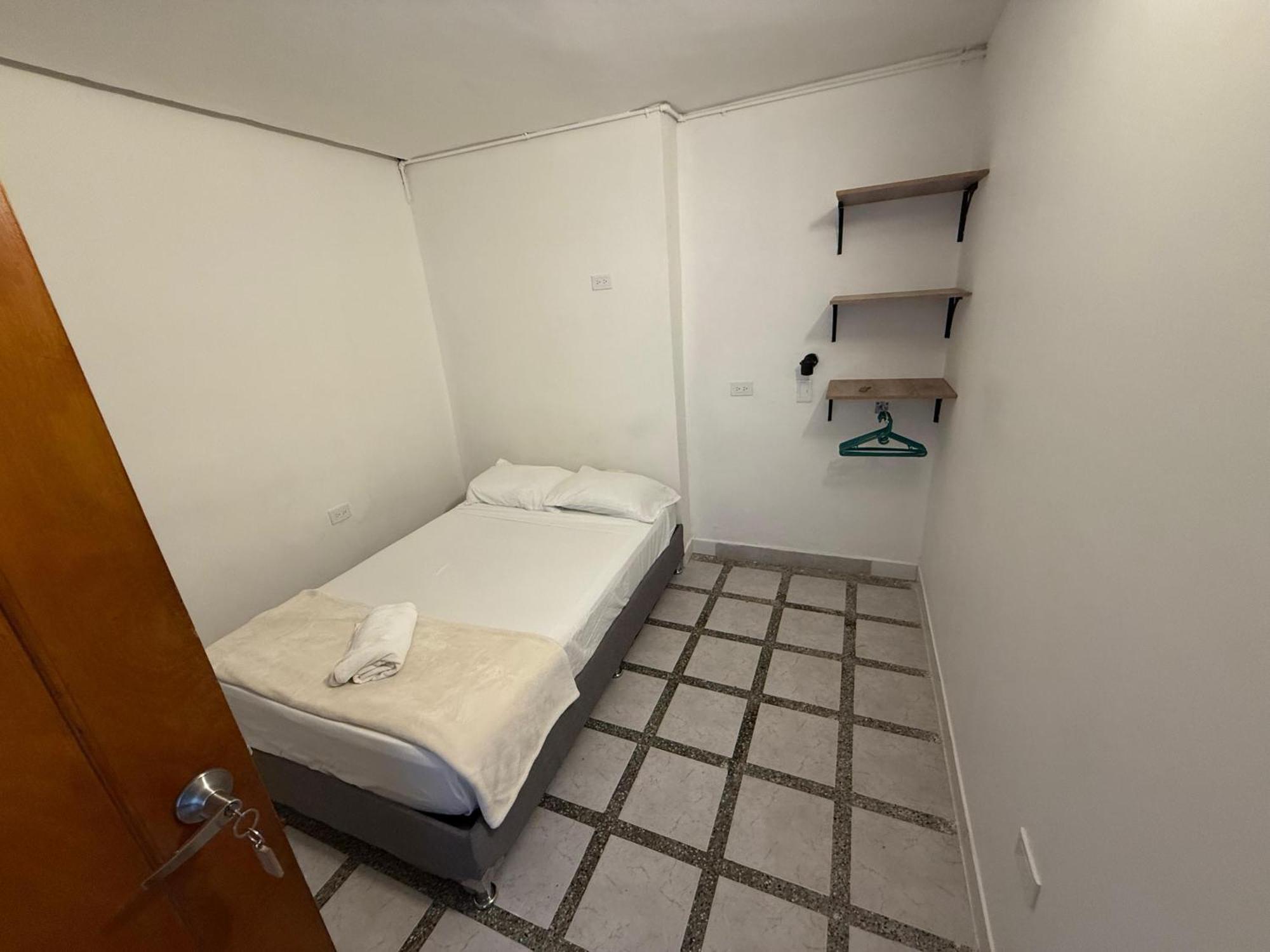 Road Living Home ميديلين المظهر الخارجي الصورة